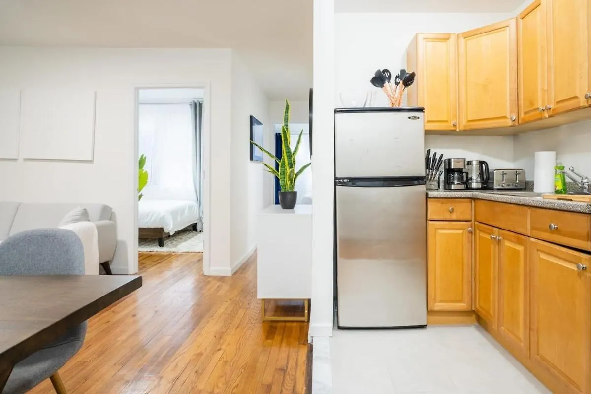 49-3B Newly Renovated 2Br Wd Midtown East Apartment New York