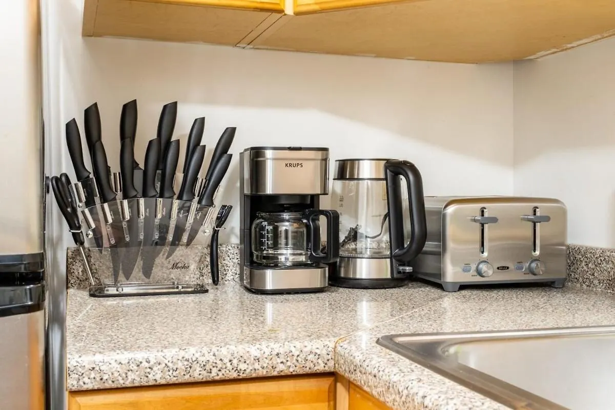 49-3B Newly Renovated 2Br Wd Midtown East Apartment New York
