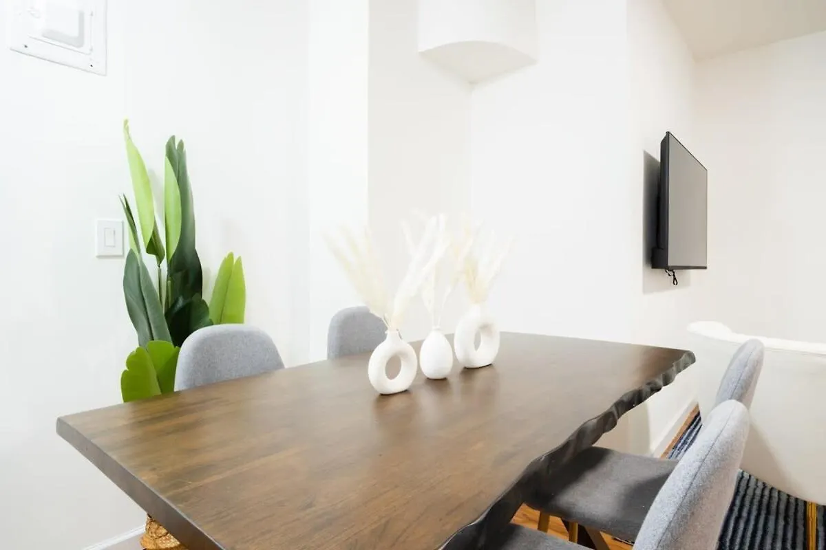 49-3B Newly Renovated 2Br Wd Midtown East Apartment New York 0*,  United States