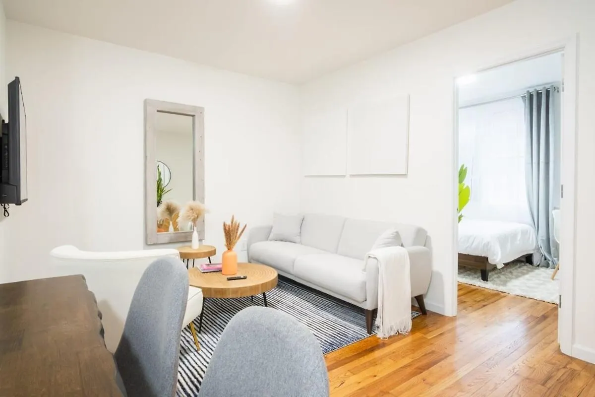 49-3B Newly Renovated 2Br Wd Midtown East Apartment New York